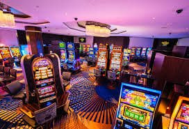 Pengguna dewasa Indonesia mengakses platform slot online slotmetro dengan bijak di rumah